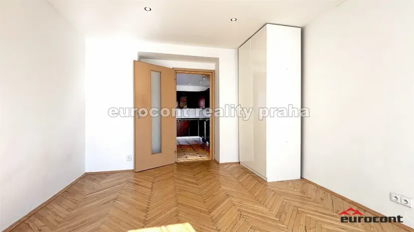 Pronájem bytu 2+1, Praha - Košíře, náměstí Josefa Machka, 54 m2