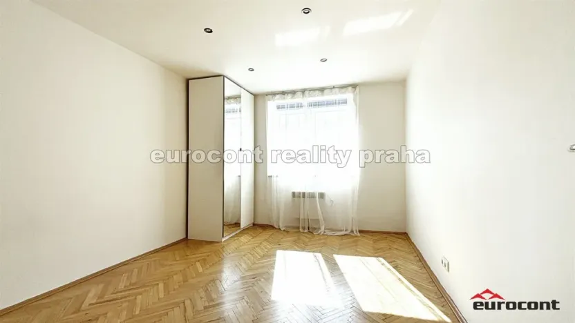 Pronájem bytu 2+1, Praha - Košíře, náměstí Josefa Machka, 54 m2