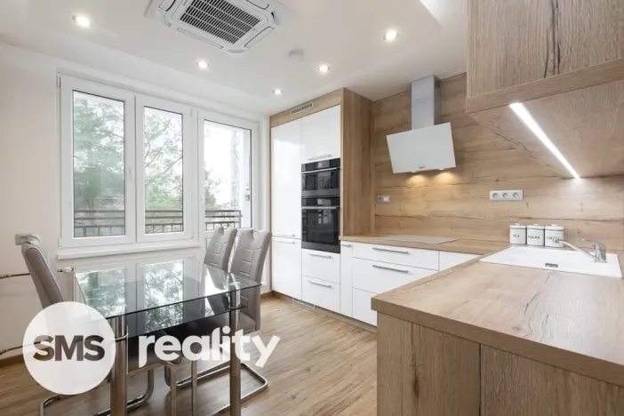 Prodej bytu 3+1, Ostrava, Petruškova, 70 m2