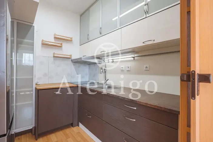 Prodej bytu 3+kk, Horoměřice, Komenského, 72 m2