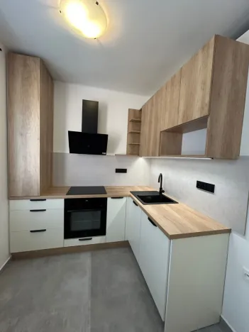 Pronájem bytu 3+1, Kopřivnice, K. Čapka, 62 m2