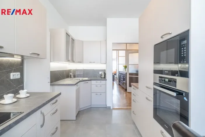 Pronájem bytu 4+1, Praha - Nové Město, Žitná, 120 m2