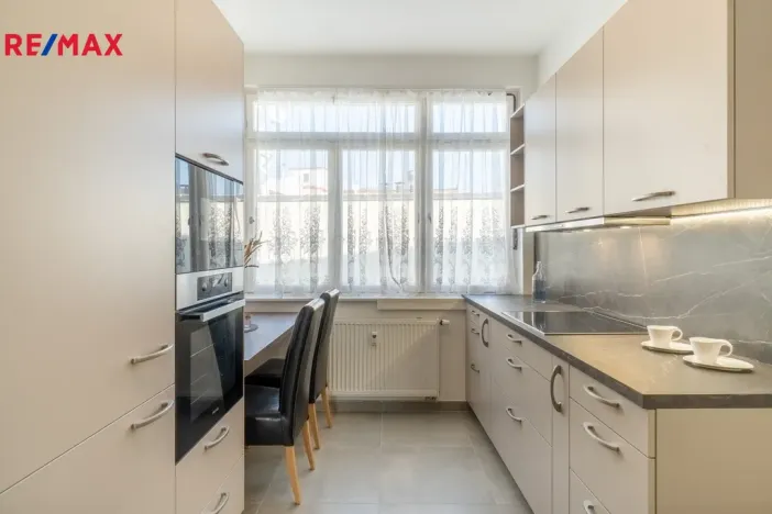 Pronájem bytu 4+1, Praha - Nové Město, Žitná, 120 m2