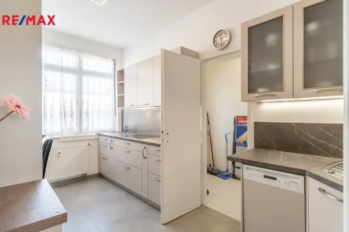 Pronájem bytu 4+1, Praha - Nové Město, Žitná, 120 m2