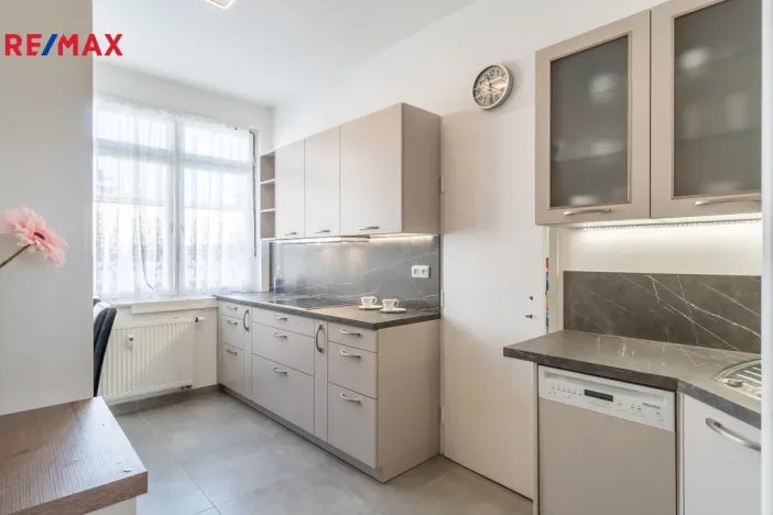 Pronájem bytu 4+1, Praha - Nové Město, Žitná, 120 m2