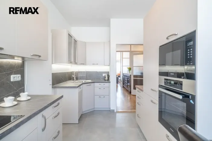 Pronájem bytu 4+1, Praha - Nové Město, Žitná, 120 m2