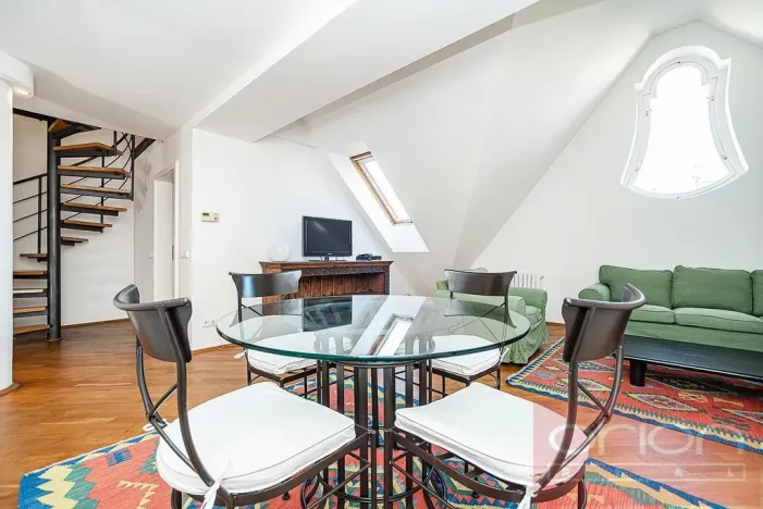 Pronájem bytu 3+1, Praha - Nové Město, Odborů, 108 m2