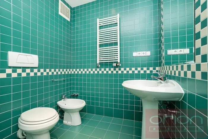 Pronájem bytu 3+1, Praha - Nové Město, Odborů, 108 m2