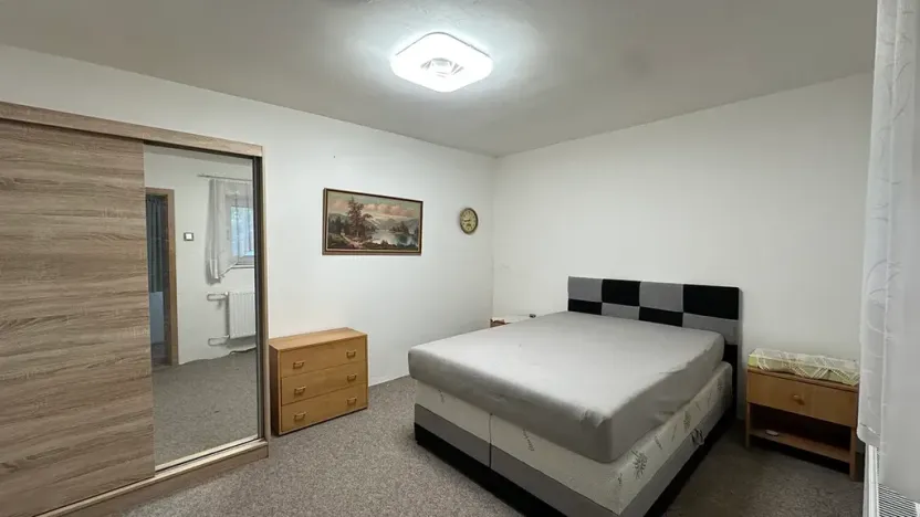 Pronájem rodinného domu, Bánov, 133 m2