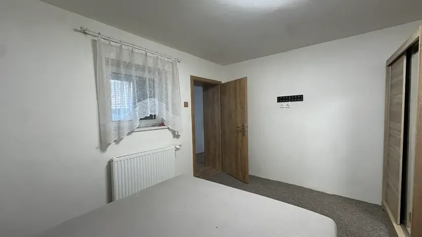 Pronájem rodinného domu, Bánov, 133 m2