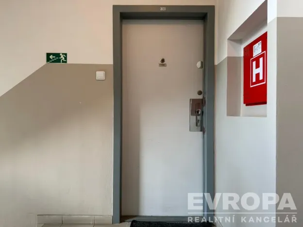 Prodej bytu 3+1, Praha - Hlubočepy, Lohniského, 69 m2