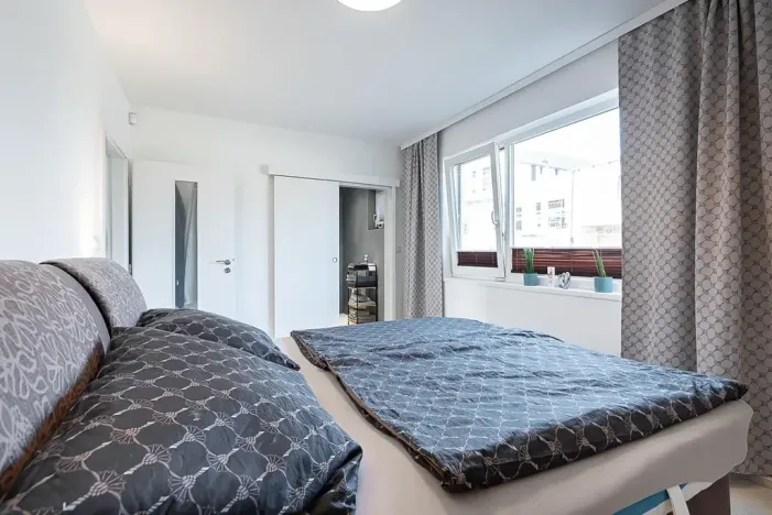 Prodej rodinného domu, Králův Dvůr, Na Vinohradech, 140 m2