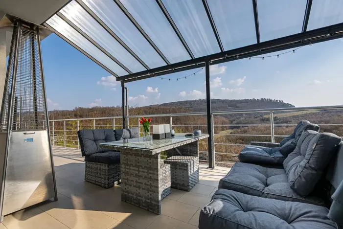 Prodej rodinného domu, Králův Dvůr, Na Vinohradech, 140 m2