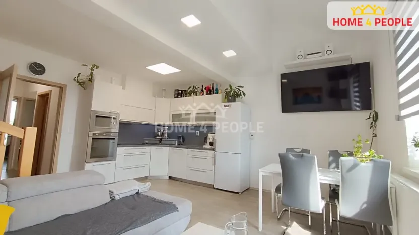 Pronájem bytu 4+kk, Vranovice, Nad Dolinami, 90 m2