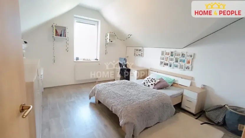 Pronájem bytu 4+kk, Vranovice, Nad Dolinami, 90 m2