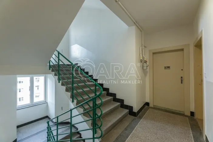 Pronájem bytu 2+kk, Praha - Vršovice, Ukrajinská, 1680 m2