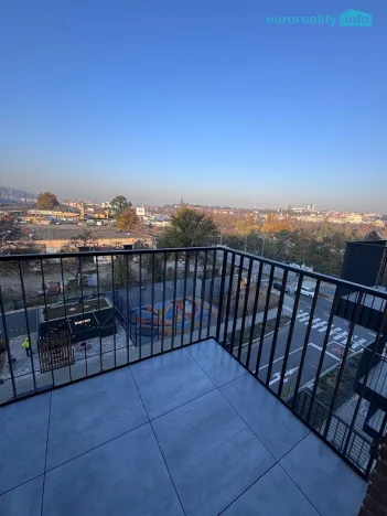 Pronájem bytu 1+kk, Praha - Smíchov, U Lihovaru, 29 m2