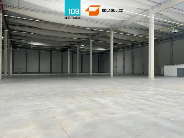 Pronájem skladu, Kozomín, 32000 m2