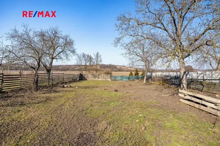 Prodej pozemku pro bydlení, Nelahozeves, U Dvora, 1100 m2