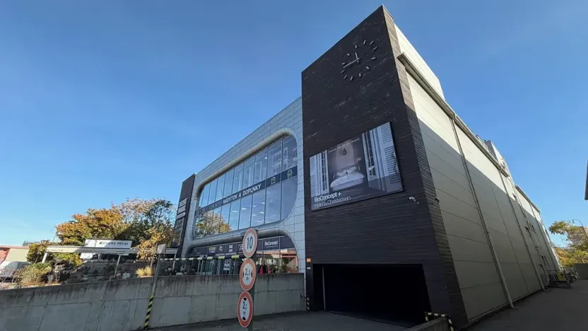 Prodej obchodního prostoru, Bratislava, Slovensko, Račianska, 7930 m2