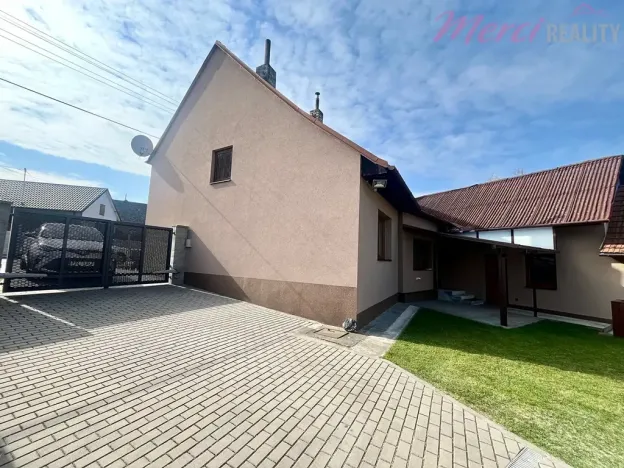 Prodej rodinného domu, Bílovice, 200 m2