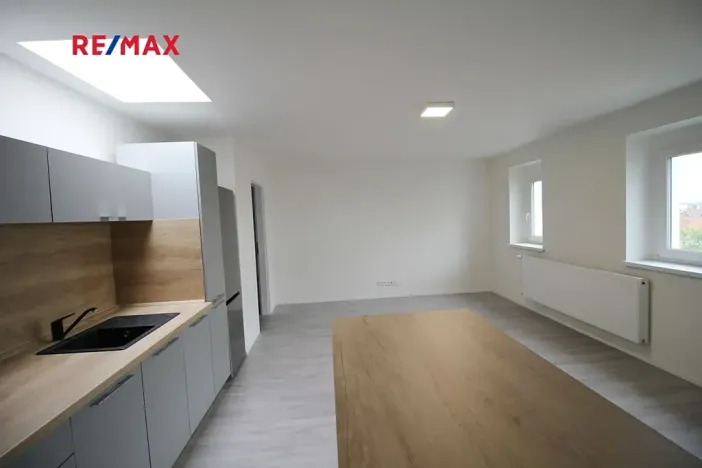 Pronájem bytu 1+kk, Kolín, Krčínova, 34 m2