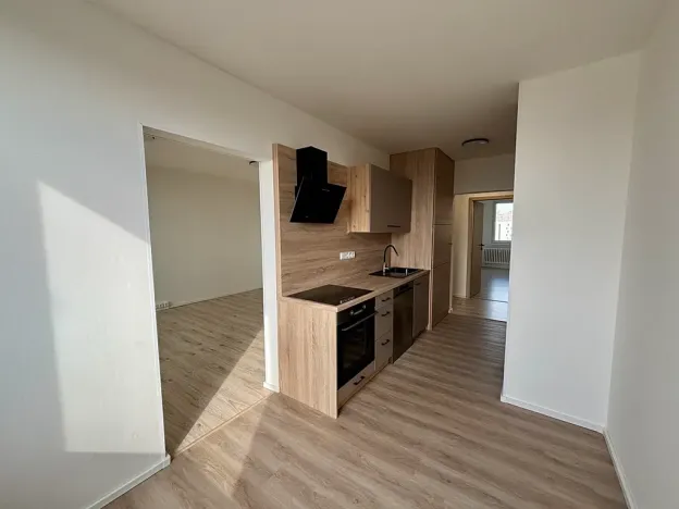 Pronájem bytu 3+1, Praha - Troja, Krynická, 72 m2