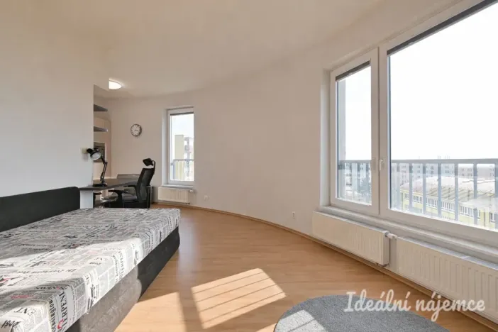 Pronájem bytu 1+kk, Brno, Horníkova, 32 m2