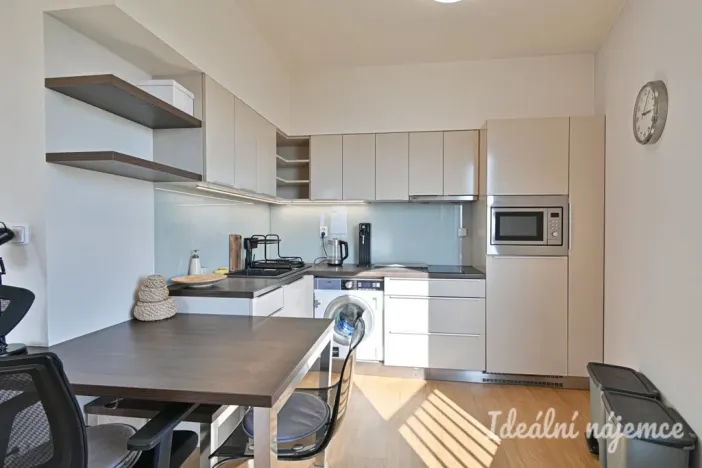 Pronájem bytu 1+kk, Brno, Horníkova, 32 m2