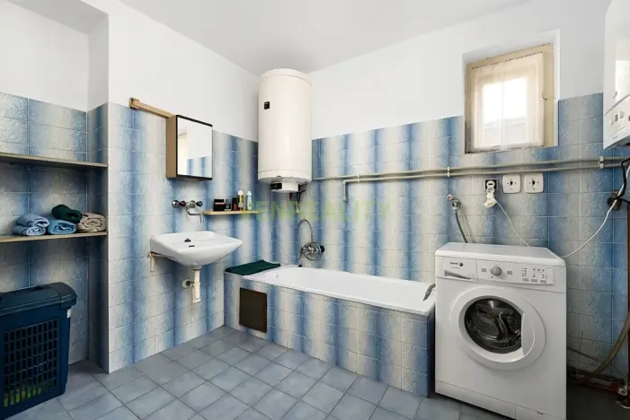 Prodej rodinného domu, Rašov, 151 m2