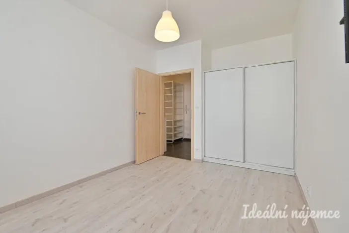 Pronájem bytu 2+kk, Brno, Listnatá, 47 m2