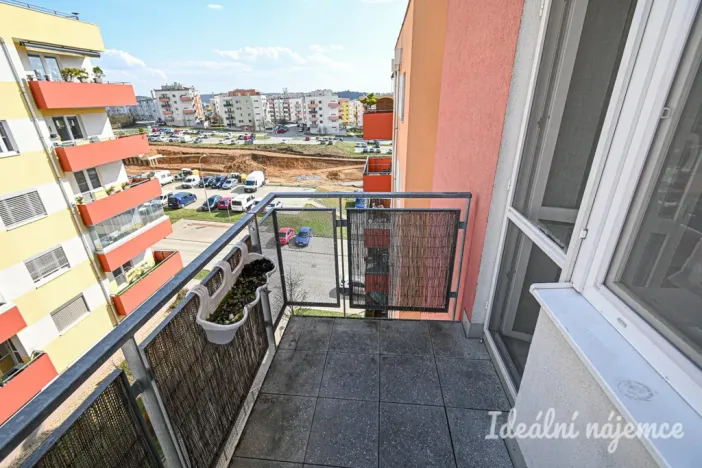 Pronájem bytu 2+kk, Brno, Listnatá, 47 m2