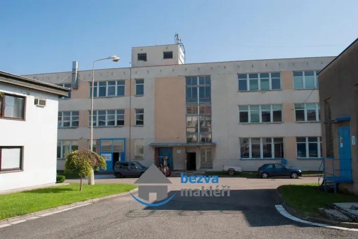 Pronájem výrobních prostor, Skuteč, Husova, 189 m2