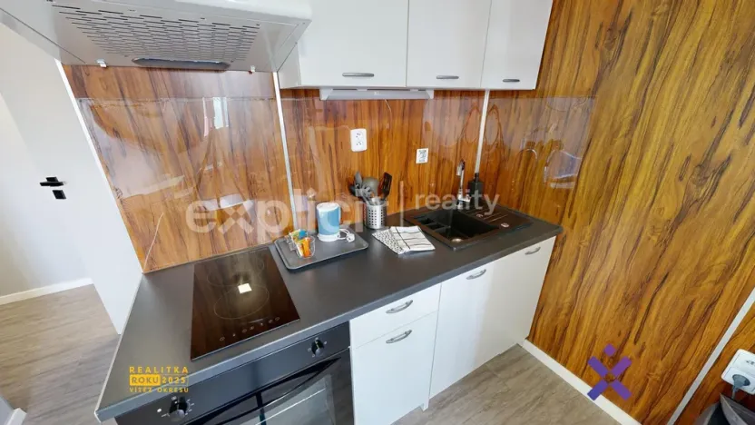 Pronájem bytu 1+kk, Zlín, Devadesátá, 37 m2