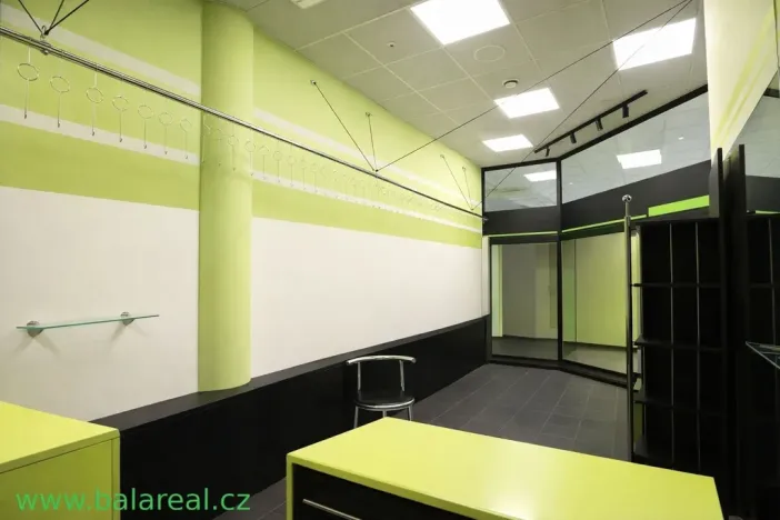 Pronájem obchodního prostoru, Brno - Zábrdovice, Příkop, 35 m2