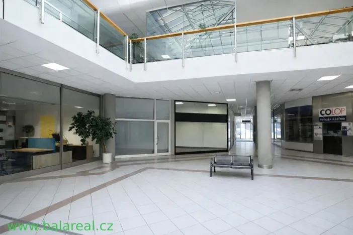 Pronájem obchodního prostoru, Brno - Zábrdovice, Příkop, 35 m2