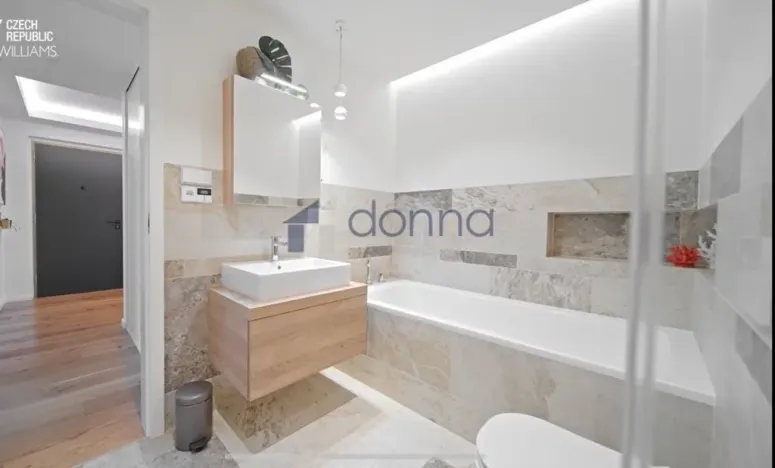 Pronájem bytu 3+kk, Praha, Smrčkova, 101 m2