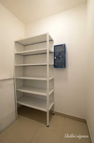 Pronájem bytu 3+kk, Praha - Jinonice, Břežánecká, 68 m2