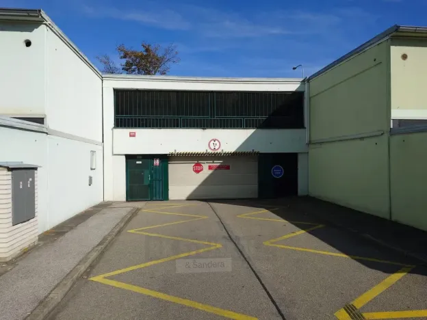 Pronájem garáže, České Budějovice - České Budějovice 2, Krčínova, 17 m2