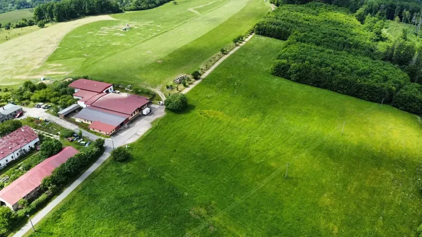 Prodej komerčního pozemku, Petrůvka, 2190 m2