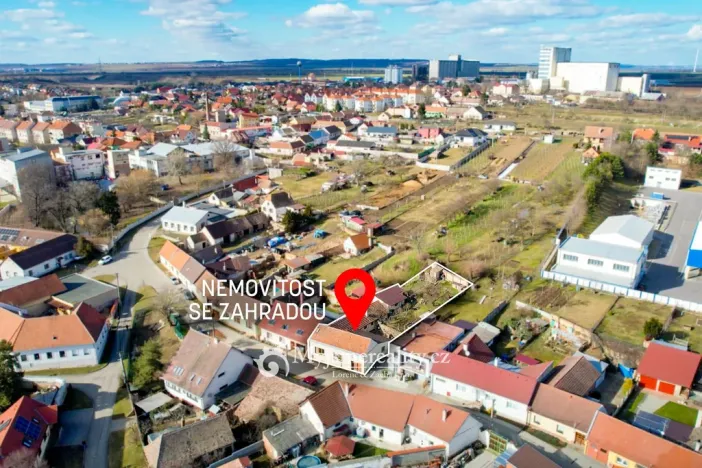 Prodej rodinného domu, Hodonice, U Kostela, 260 m2
