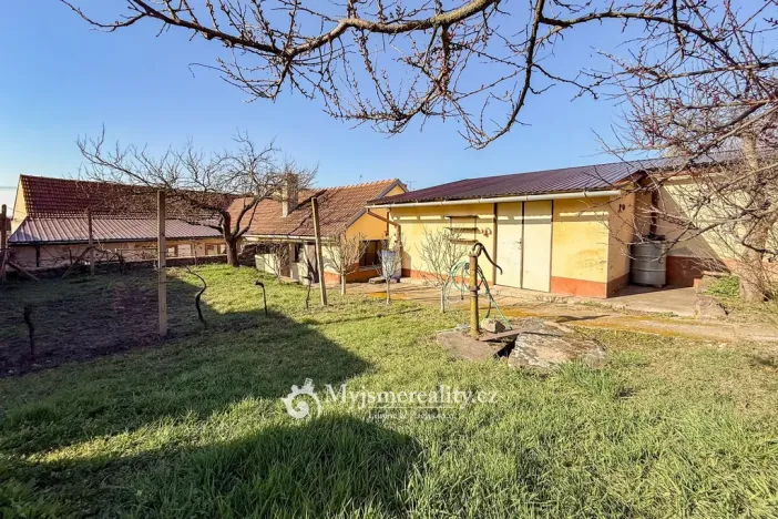 Prodej rodinného domu, Hodonice, U Kostela, 260 m2