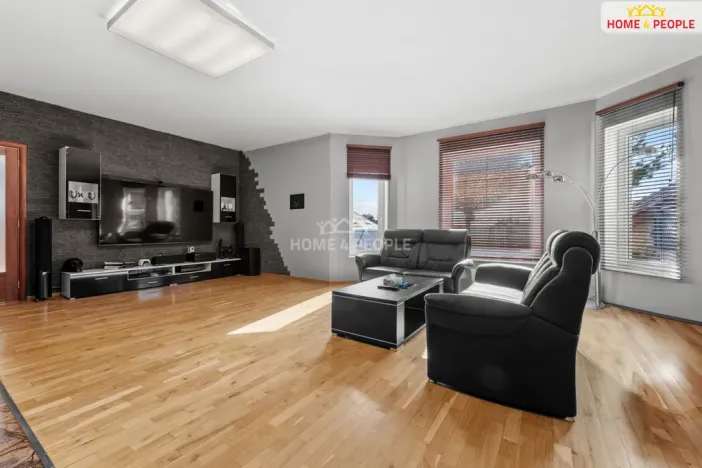 Prodej rodinného domu, Praha - Točná, Na Stráňkách, 395 m2