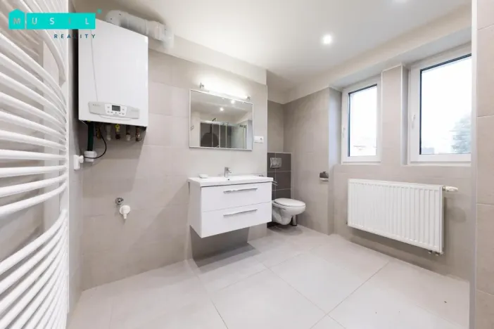 Prodej bytu 2+1, Olomouc - Nové Sady, Za poštou, 55 m2