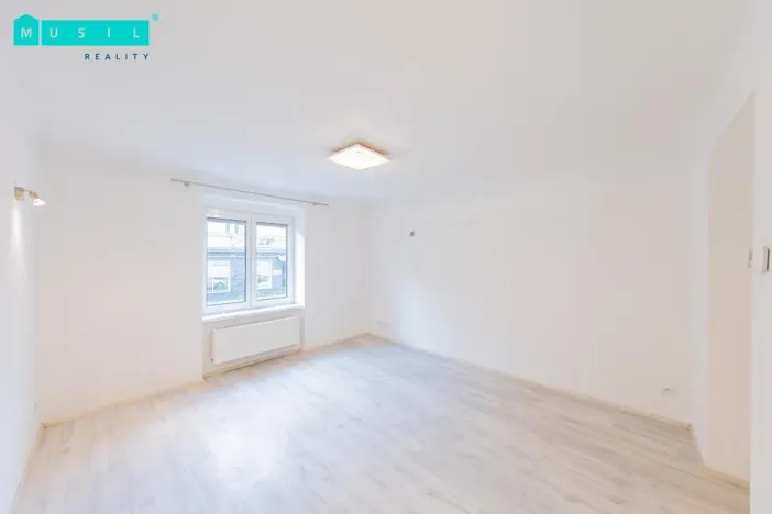 Prodej bytu 2+1, Olomouc - Nové Sady, Za poštou, 55 m2