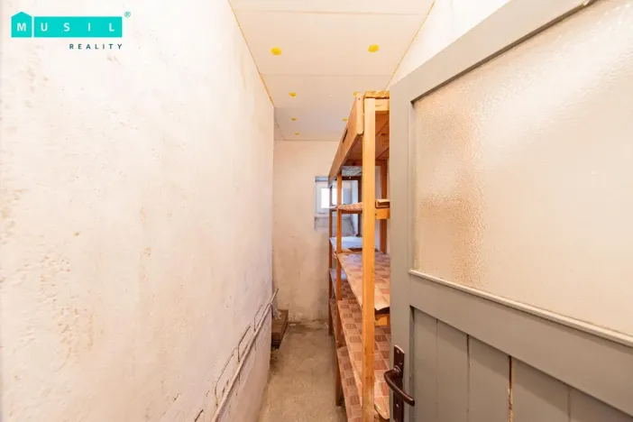 Prodej bytu 2+1, Olomouc - Nové Sady, Za poštou, 55 m2