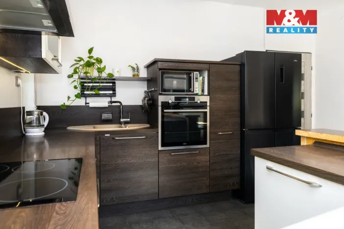 Prodej rodinného domu, Heřmanův Městec - Konopáč, 180 m2