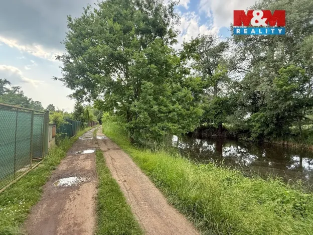 Prodej zahrady, Louny, Na Losech, 597 m2