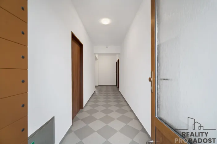 Pronájem bytu 2+kk, Pardubice - Zelené Předměstí, V Ráji, 59 m2