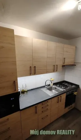 Pronájem bytu 2+1, Praha - Letňany, Tupolevova, 50 m2